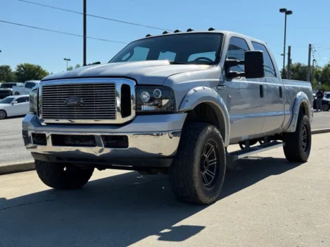 Photos of 2006 Ford F-350SD XLT for sale in Crestwood, KY at Glenn Chrysler Dodge Jeep Ram