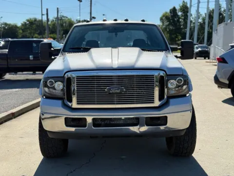 Another view of 2006 Ford F-350SD XLT for sale in Crestwood, KY at Glenn Chrysler Dodge Jeep Ram