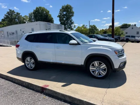 More photos of 2019 Volkswagen Atlas SEL at Glenn Chrysler Dodge Jeep Ram, KY