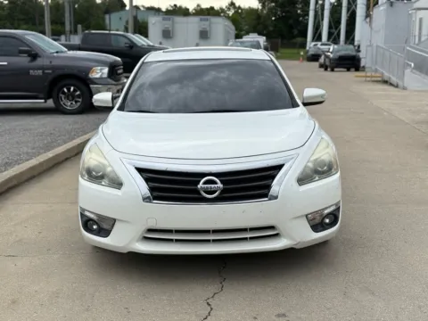 Another view of 2015 Nissan Altima 2.5 SL for sale in Crestwood, KY at Glenn Chrysler Dodge Jeep Ram