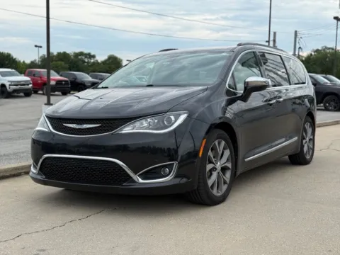 Photos of 2018 Chrysler Pacifica Limited for sale in Crestwood, KY at Glenn Chrysler Dodge Jeep Ram