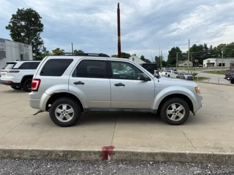 More photos of 2010 Ford Escape XLT at Glenn Chrysler Dodge Jeep Ram, KY