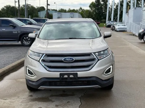 Another view of 2017 Ford Edge SEL for sale in Crestwood, KY at Glenn Chrysler Dodge Jeep Ram