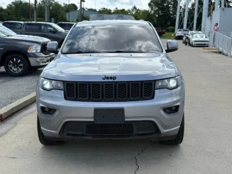 Another view of 2019 Jeep Grand Cherokee Altitude for sale in Crestwood, KY at Glenn Chrysler Dodge Jeep Ram