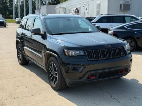 More photos of 2020 Jeep Grand Cherokee Trailhawk at Glenn Chrysler Dodge Jeep Ram, KY