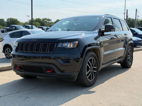 Photos of 2020 Jeep Grand Cherokee Trailhawk for sale in Crestwood, KY at Glenn Chrysler Dodge Jeep Ram