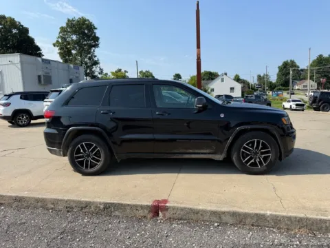More photos of 2020 Jeep Grand Cherokee Trailhawk at Glenn Chrysler Dodge Jeep Ram, KY