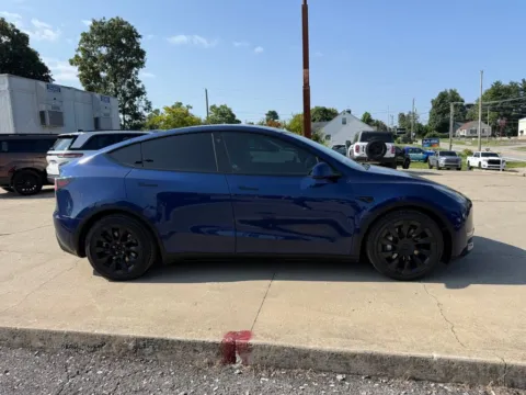 More photos of 2021 Tesla Model Y Long Range at Glenn Chrysler Dodge Jeep Ram, KY