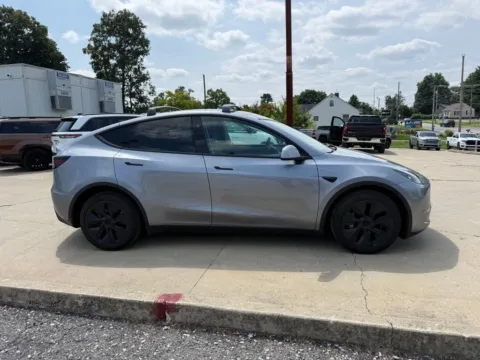 More photos of 2024 Tesla Model Y Long Range at Glenn Chrysler Dodge Jeep Ram, KY