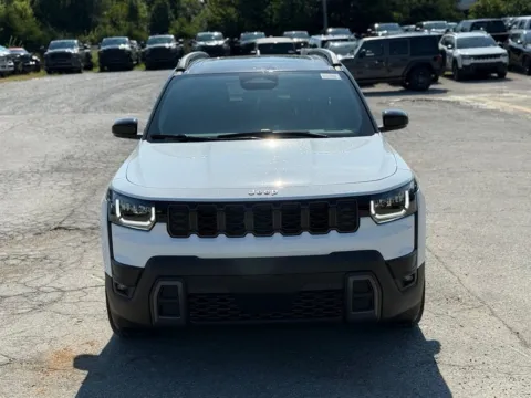 Another view of 2026 Jeep Cherokee Overland for sale in Crestwood, KY at Glenn Chrysler Dodge Jeep Ram
