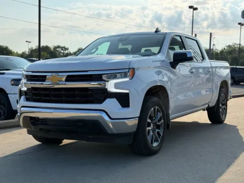 Photos of 2025 Chevrolet Silverado 1500 LT for sale in Crestwood, KY at Glenn Chrysler Dodge Jeep Ram