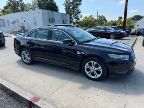 More photos of 2013 Ford Taurus SEL at Glenn Chrysler Dodge Jeep Ram, KY
