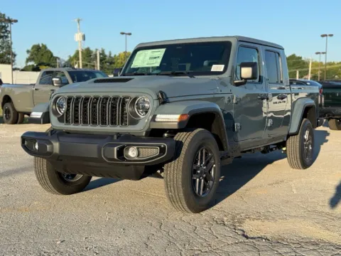 Photos of 2026 Jeep Gladiator Sport S for sale in Crestwood, KY at Glenn Chrysler Dodge Jeep Ram