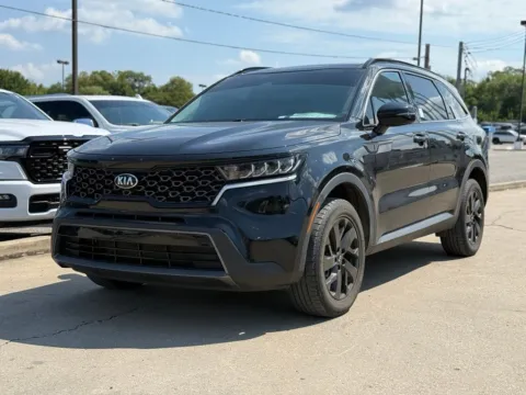 Photos of 2021 Kia Sorento S for sale in Crestwood, KY at Glenn Chrysler Dodge Jeep Ram