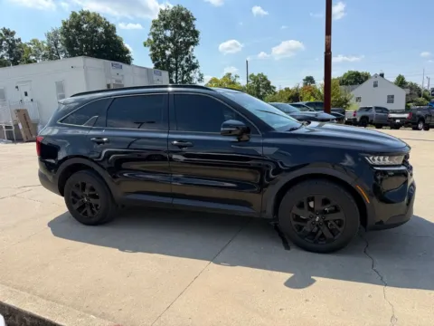 More photos of 2021 Kia Sorento S at Glenn Chrysler Dodge Jeep Ram, KY