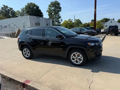More photos of 2025 Jeep Compass Latitude at Glenn Chrysler Dodge Jeep Ram, KY