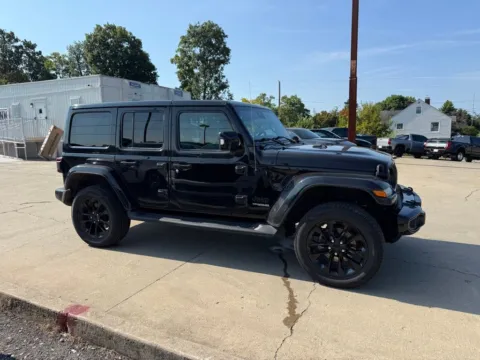 More photos of 2022 Jeep Wrangler Unlimited Sahara High Altitude at Glenn Chrysler Dodge Jeep Ram, KY