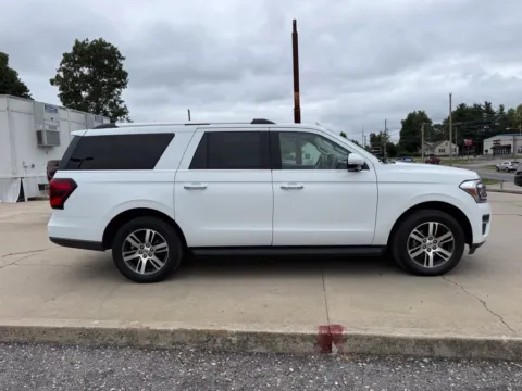 More photos of 2024 Ford Expedition Max Limited at Glenn Chrysler Dodge Jeep Ram, KY