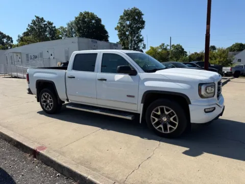 More photos of 2016 GMC Sierra 1500 SLT at Glenn Chrysler Dodge Jeep Ram, KY