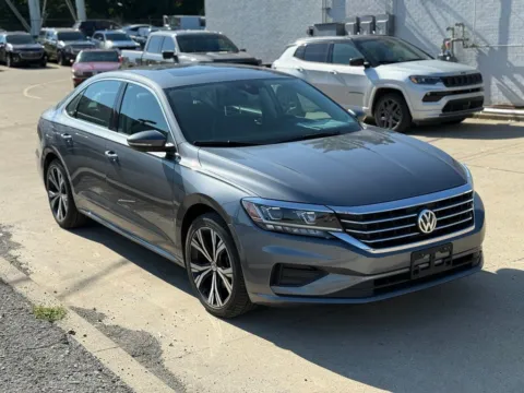 More photos of 2021 Volkswagen Passat 2.0T SE at Glenn Chrysler Dodge Jeep Ram, KY