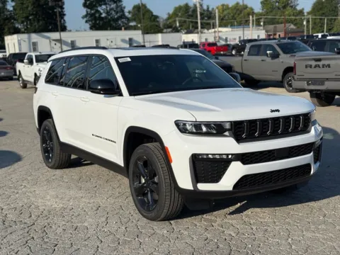 More photos of 2027 Jeep Grand Cherokee L Limited at Glenn Chrysler Dodge Jeep Ram, KY