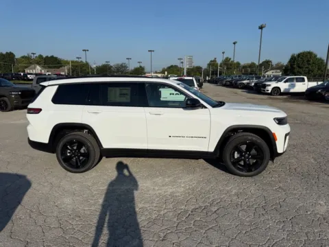 More photos of 2027 Jeep Grand Cherokee L Limited at Glenn Chrysler Dodge Jeep Ram, KY