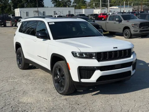 More photos of 2027 Jeep Grand Cherokee L Limited at Glenn Chrysler Dodge Jeep Ram, KY