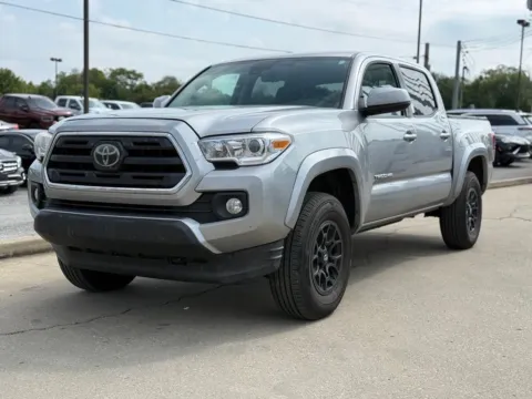 Photos of 2019 Toyota Tacoma SR5 for sale in Crestwood, KY at Glenn Chrysler Dodge Jeep Ram
