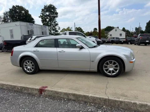 More photos of 2007 Chrysler 300C at Glenn Chrysler Dodge Jeep Ram, KY