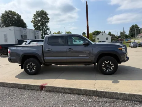 More photos of 2022 Toyota Tacoma TRD Off-Road at Glenn Chrysler Dodge Jeep Ram, KY