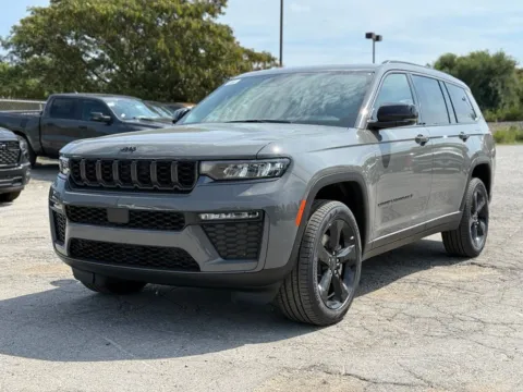 Photos of 2027 Jeep Grand Cherokee L Limited for sale in Crestwood, KY at Glenn Chrysler Dodge Jeep Ram