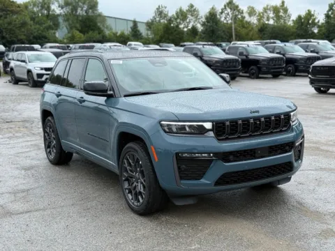 More photos of 2027 Jeep Grand Cherokee Summit at Glenn Chrysler Dodge Jeep Ram, KY