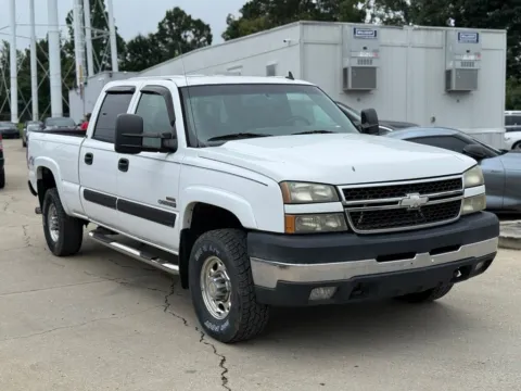 More photos of 2006 Chevrolet Silverado 2500 HD LT at Glenn Chrysler Dodge Jeep Ram, KY