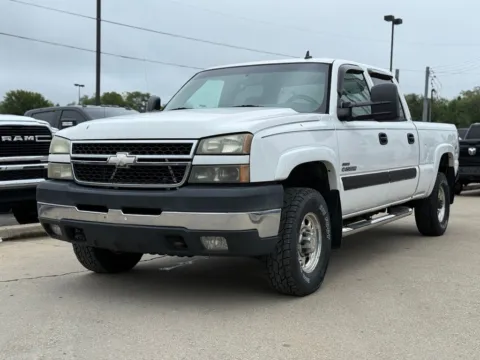 Photos of 2006 Chevrolet Silverado 2500 HD LT for sale in Crestwood, KY at Glenn Chrysler Dodge Jeep Ram