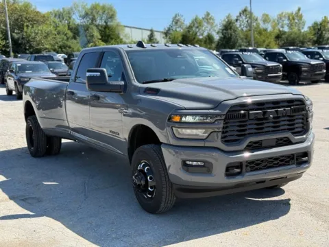 More photos of 2027 Ram 3500 Big Horn at Glenn Chrysler Dodge Jeep Ram, KY