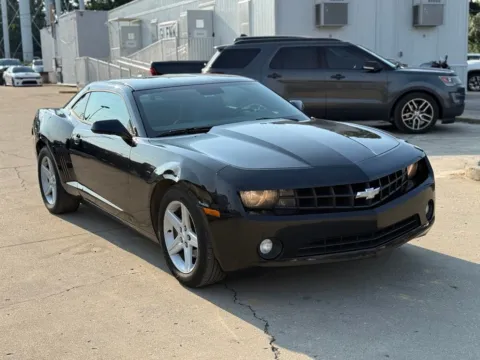 More photos of 2010 Chevrolet Camaro 1LT at Glenn Chrysler Dodge Jeep Ram, KY