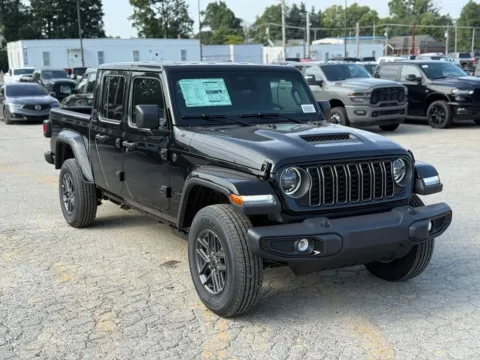 More photos of 2026 Jeep Gladiator Sport S at Glenn Chrysler Dodge Jeep Ram, KY