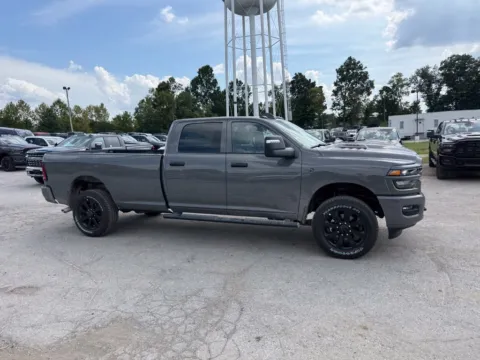 More photos of 2027 Ram 2500 Black Express at Glenn Chrysler Dodge Jeep Ram, KY