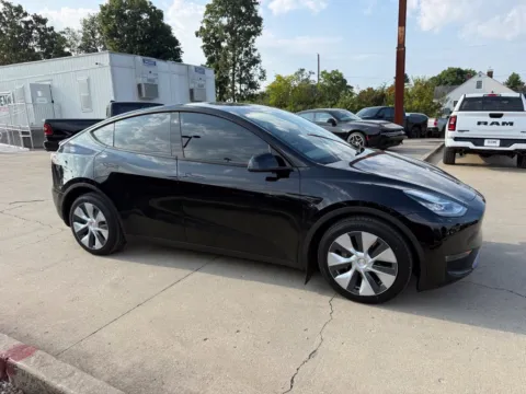 More photos of 2022 Tesla Model Y Long Range at Glenn Chrysler Dodge Jeep Ram, KY