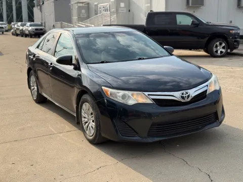 More photos of 2013 Toyota Camry LE at Glenn Chrysler Dodge Jeep Ram, KY