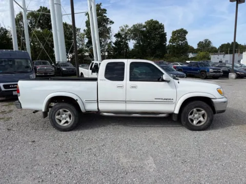 More photos of 2002 Toyota Tundra Limited at Glenn Chrysler Dodge Jeep Ram, KY