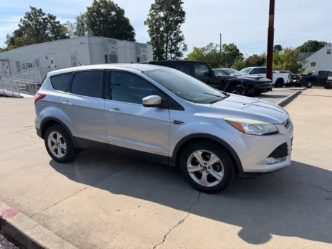More photos of 2015 Ford Escape SE at Glenn Chrysler Dodge Jeep Ram, KY