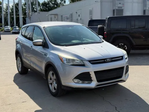 More photos of 2015 Ford Escape SE at Glenn Chrysler Dodge Jeep Ram, KY