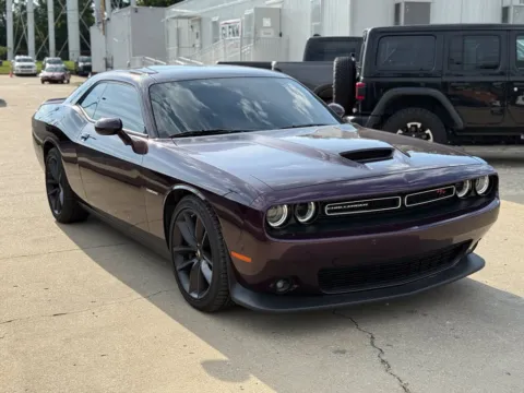 More photos of 2022 Dodge Challenger R/T at Glenn Chrysler Dodge Jeep Ram, KY