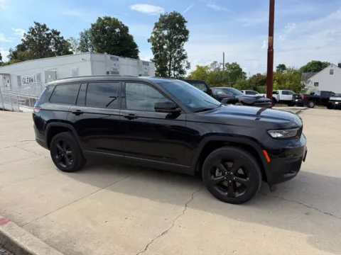 More photos of 2023 Jeep Grand Cherokee L Altitude at Glenn Chrysler Dodge Jeep Ram, KY