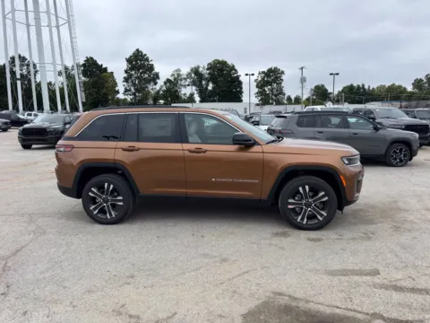 More photos of 2027 Jeep Grand Cherokee Limited at Glenn Chrysler Dodge Jeep Ram, KY