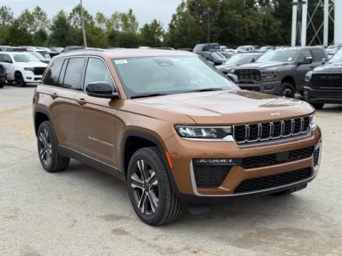More photos of 2027 Jeep Grand Cherokee Limited at Glenn Chrysler Dodge Jeep Ram, KY
