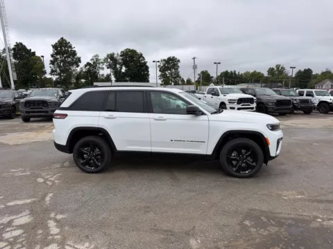 More photos of 2027 Jeep Grand Cherokee Limited at Glenn Chrysler Dodge Jeep Ram, KY