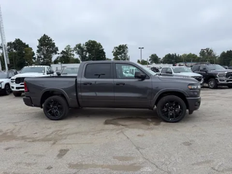 More photos of 2027 Ram 1500 Laramie at Glenn Chrysler Dodge Jeep Ram, KY