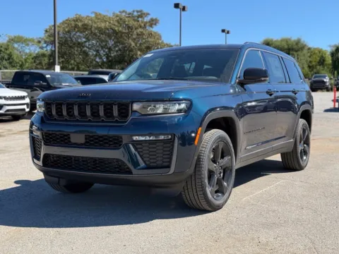 Photos of 2027 Jeep Grand Cherokee L Limited for sale in Crestwood, KY at Glenn Chrysler Dodge Jeep Ram